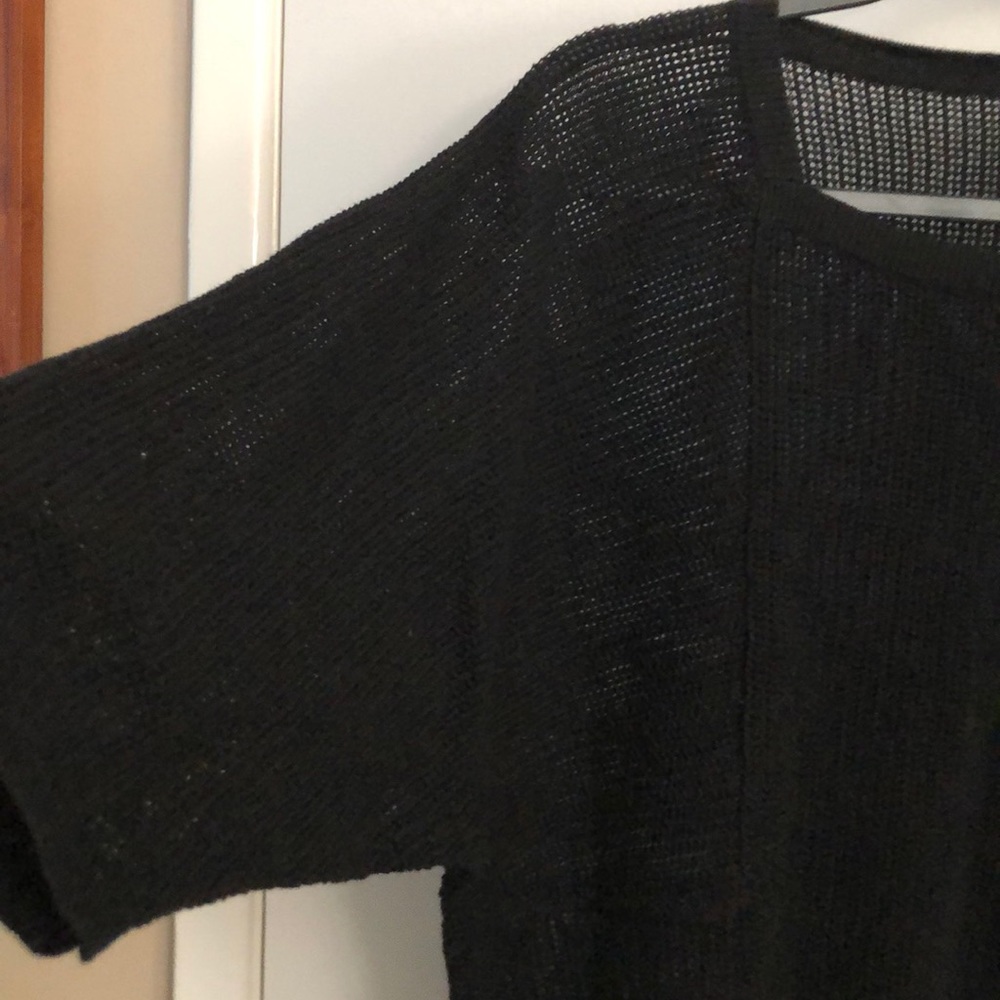 Chico’s 2 (12-14) net-like material w| boat neck - Picture 3 of 4